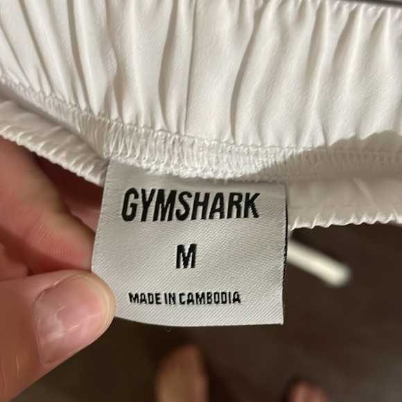 Gymshark Essential Shorts - Picture 3 of 3